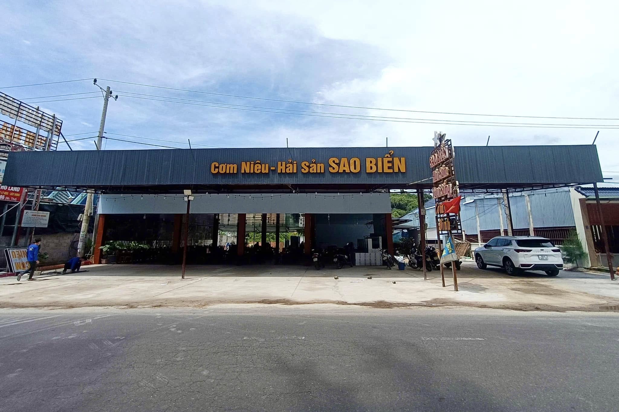 Cơm Niêu - Hải Sản Sao Biển